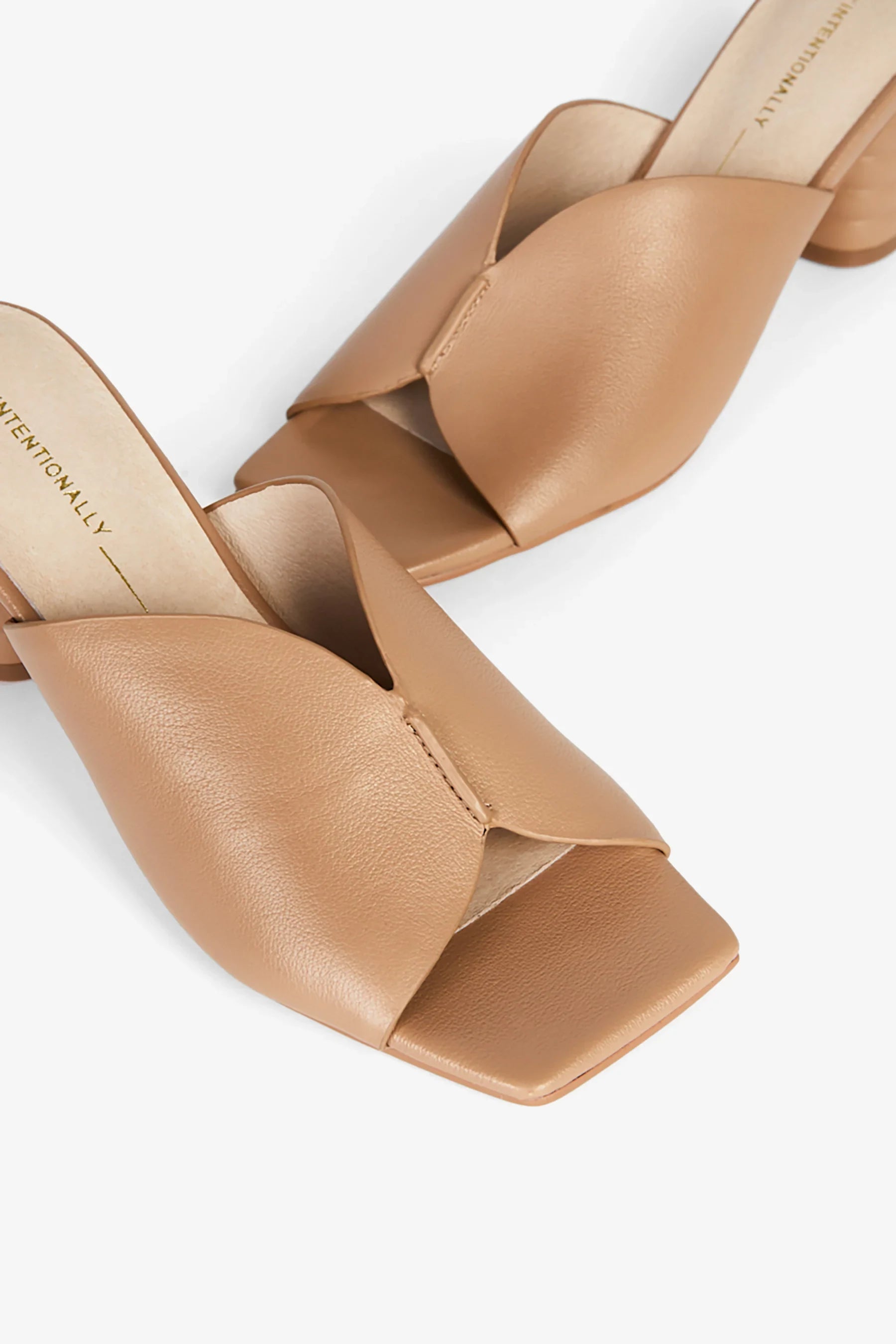 Kamika Heel Footwear Intentionally Blank