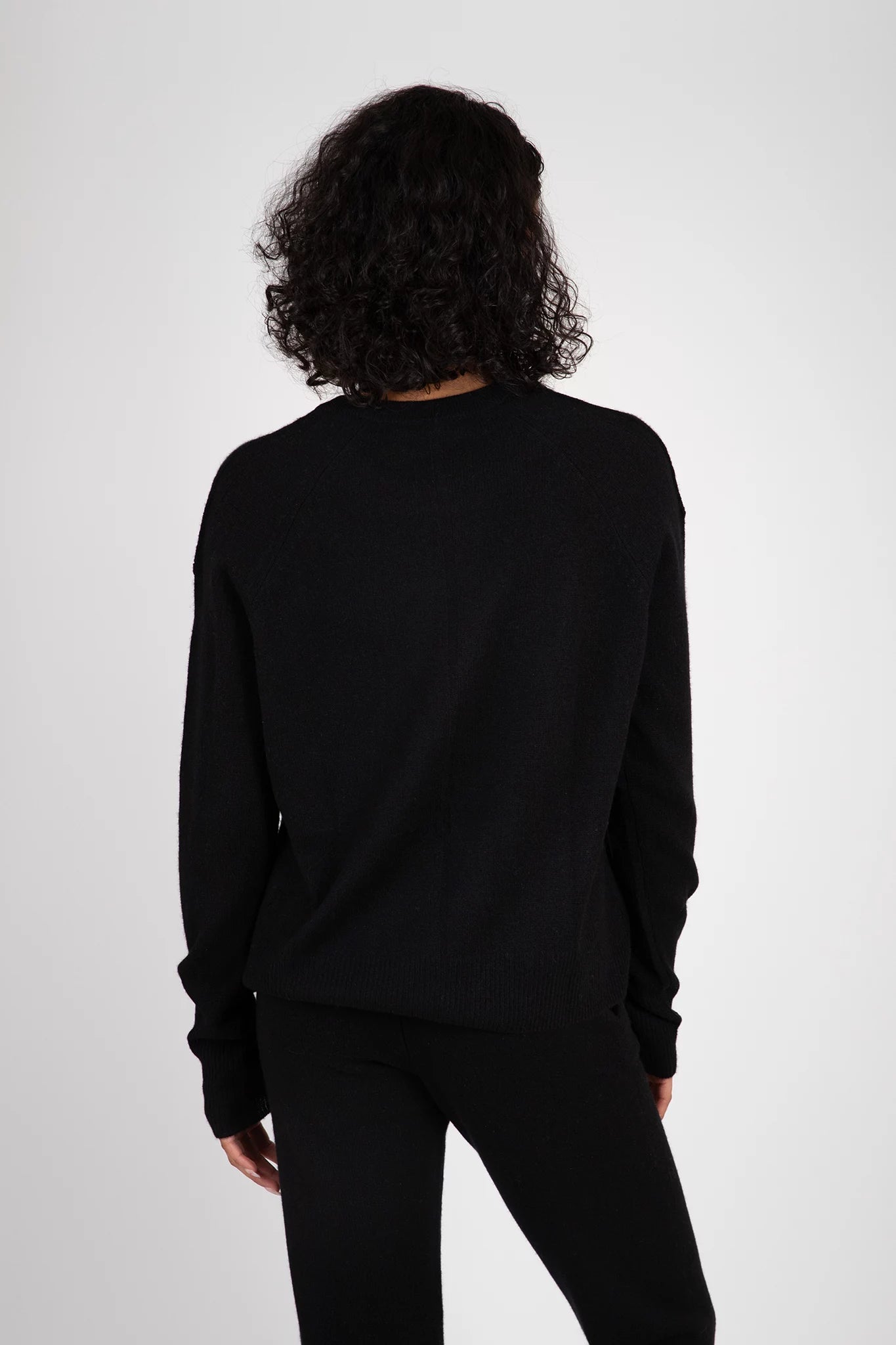 Sloane Cashmere Pullover Sweaters & Knits One Grey Day
