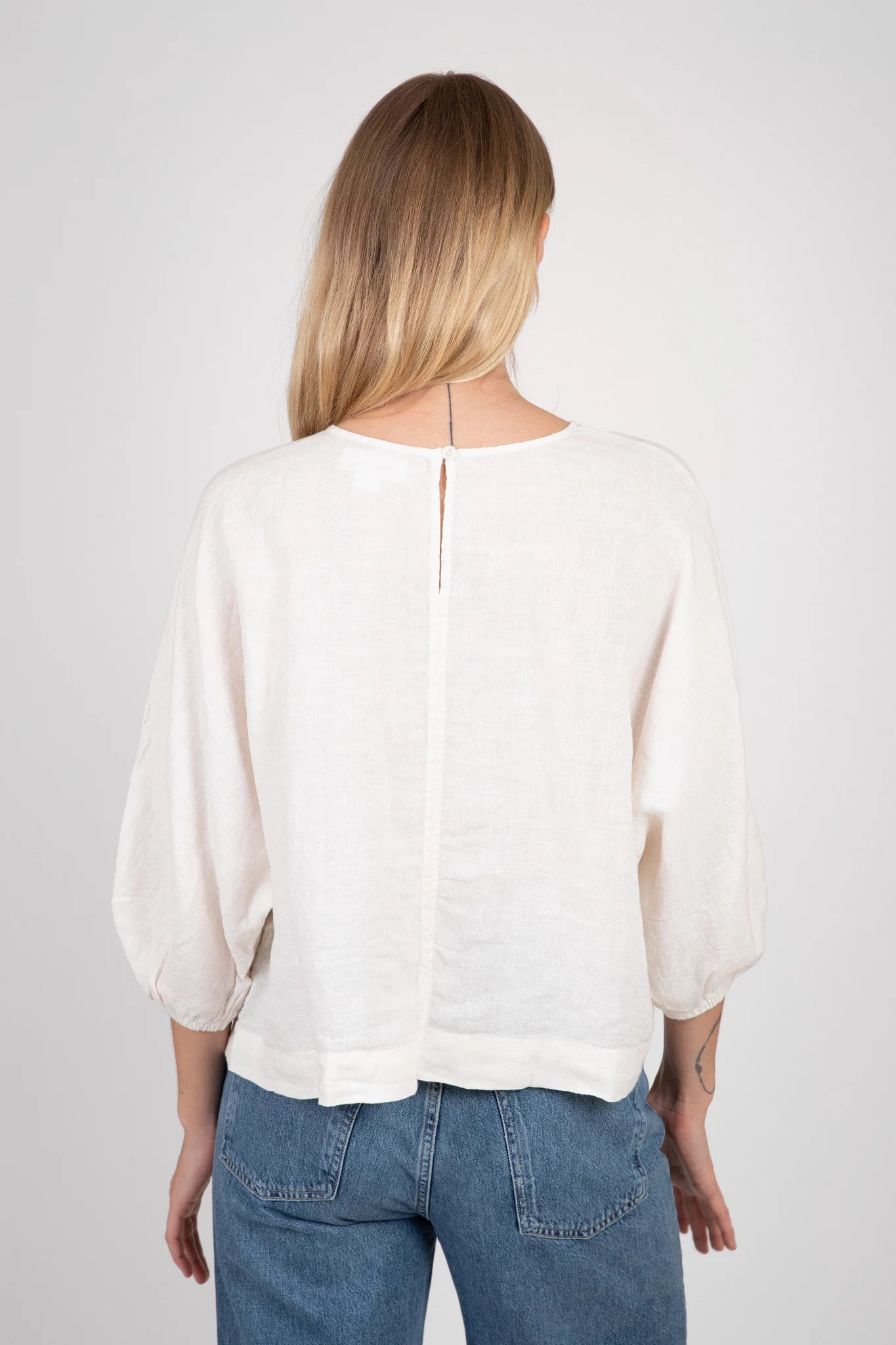 Cass Linen Crew Neck Top Tops Velvet   