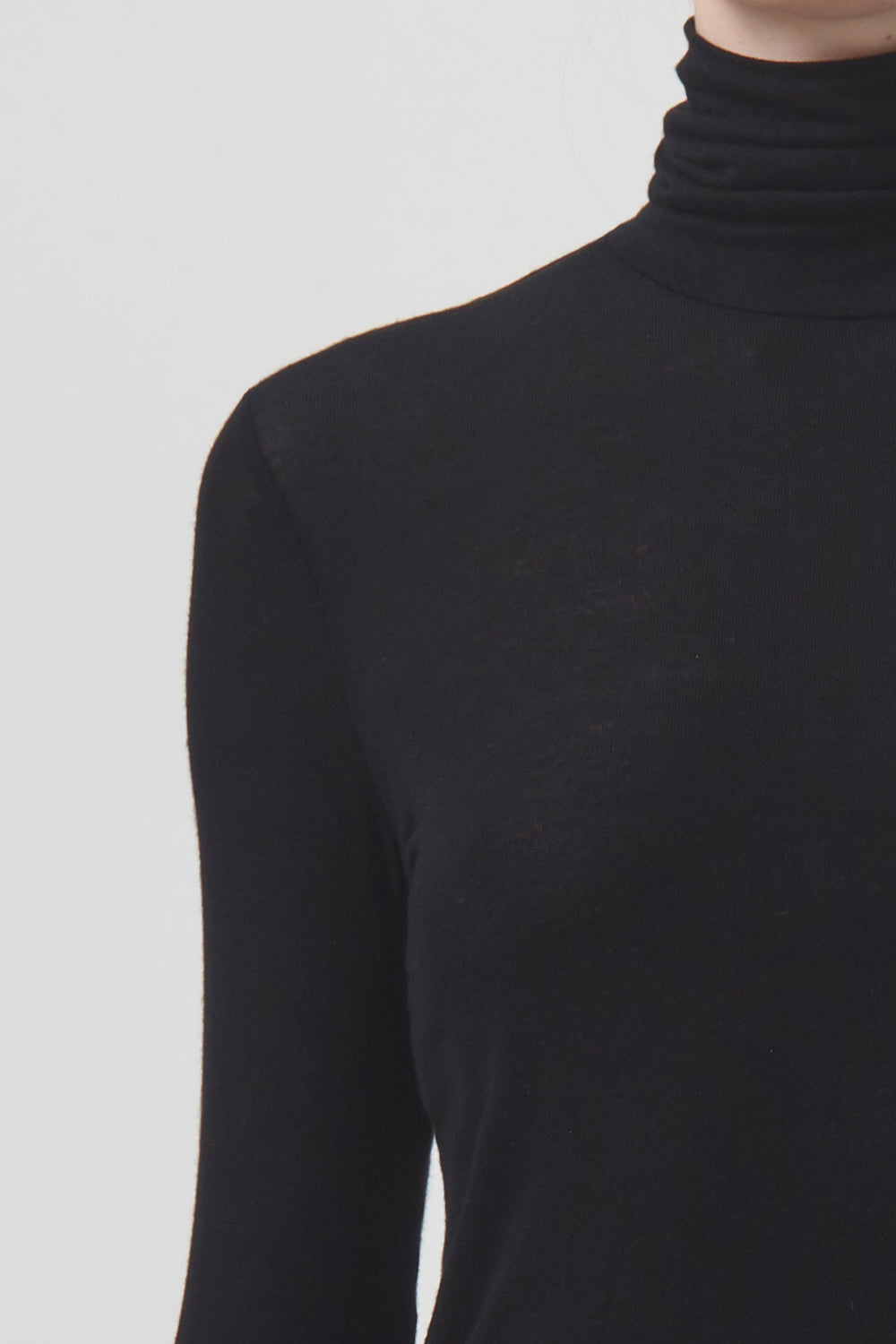    AGOLDE-Pascale-Turtleneck-Black