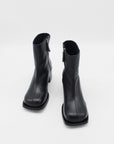    About-Arianne-Otis-Black