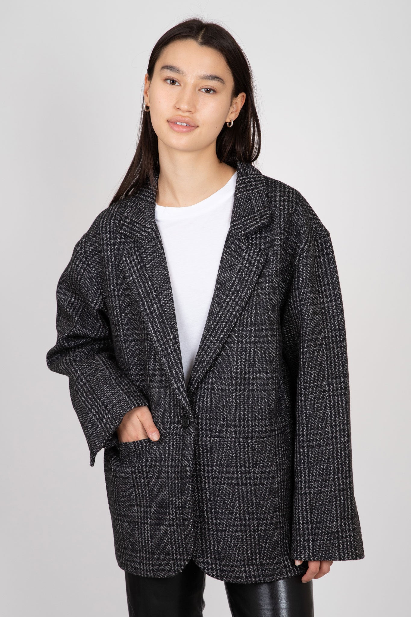    Apiece-Apart-Oversized-Blazer-Plaid-Black