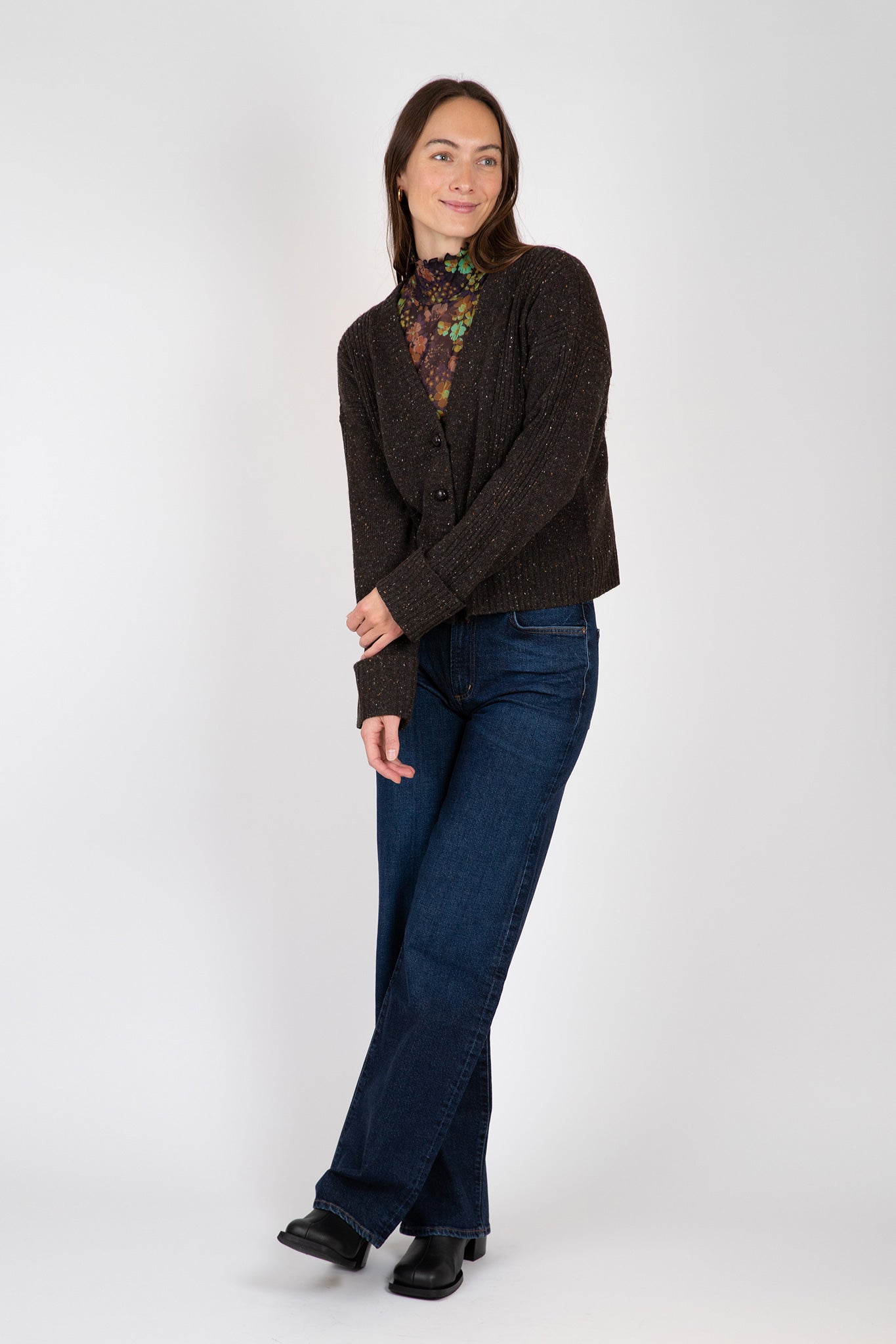 Autumn-Cashmere-Boxy-Cuffed-V-Neck-Cardigan-Fatigue