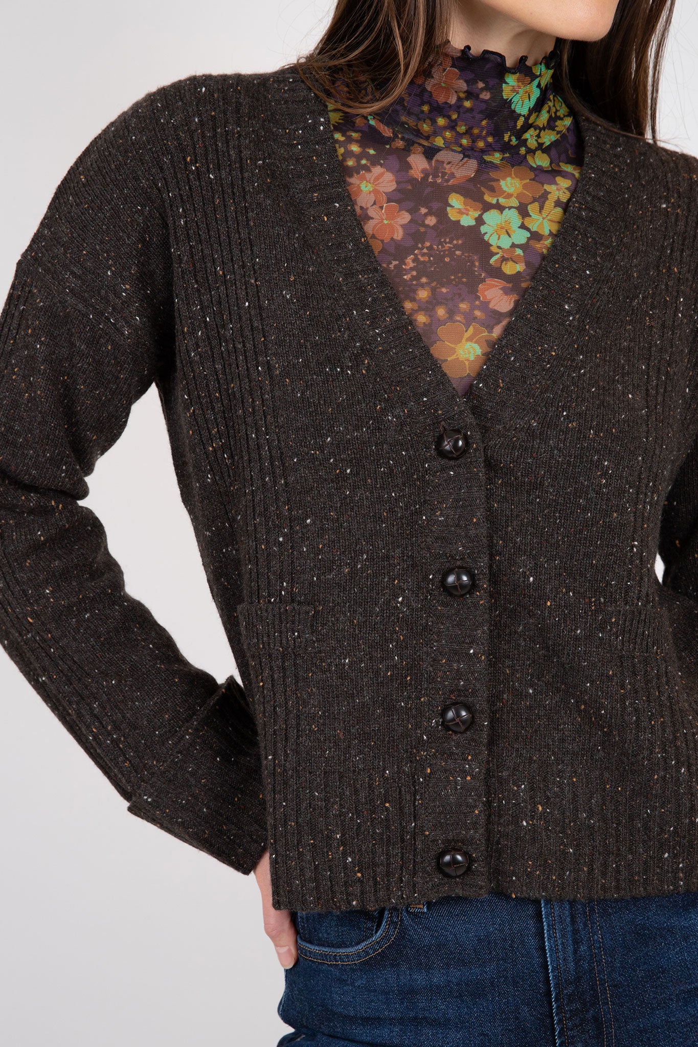 Autumn-Cashmere-Boxy-Cuffed-V-Neck-Cardigan-Fatigue