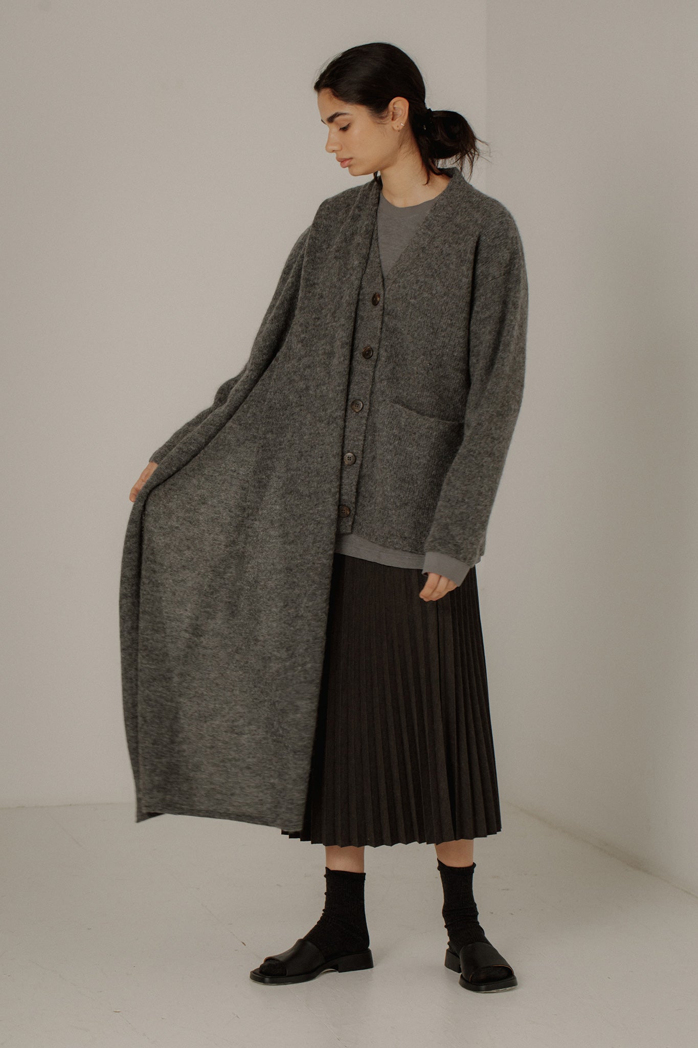    Bare-Knitwear-Alpaca-Travel-Wrap-Ash