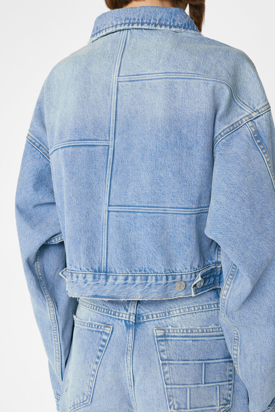    FRAME-Le-Cropped-Oversized-Jacket-Open-Air