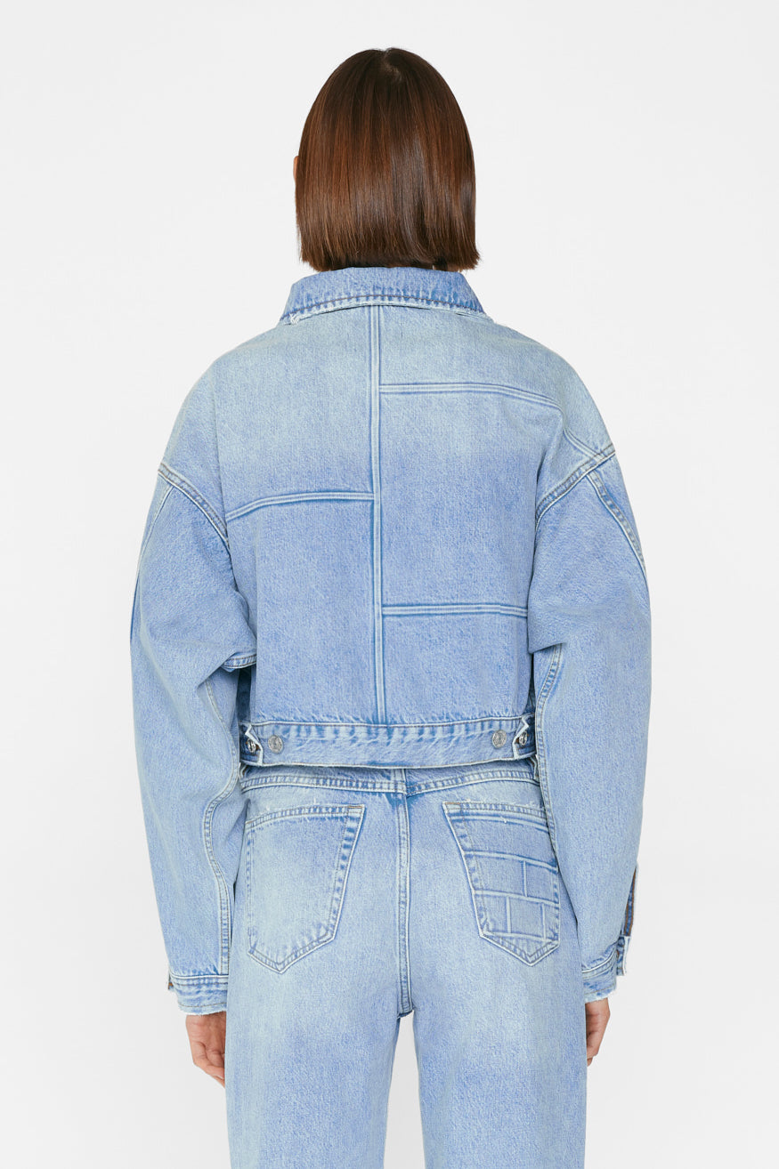   FRAME-Le-Cropped-Oversized-Jacket-Open-Air