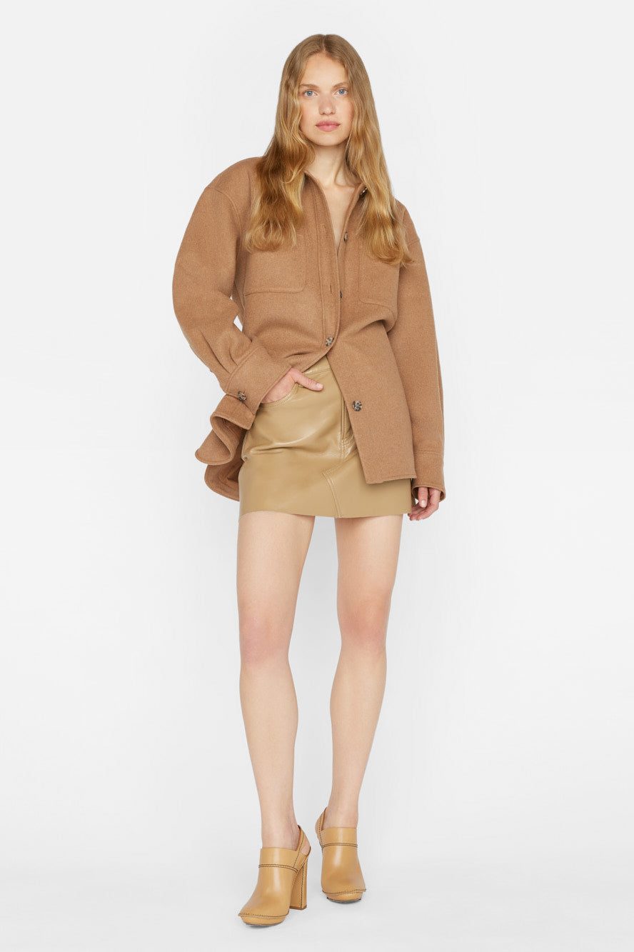FRAME-Oversized-Trucker-Shirt-Jacket-Light-Camel