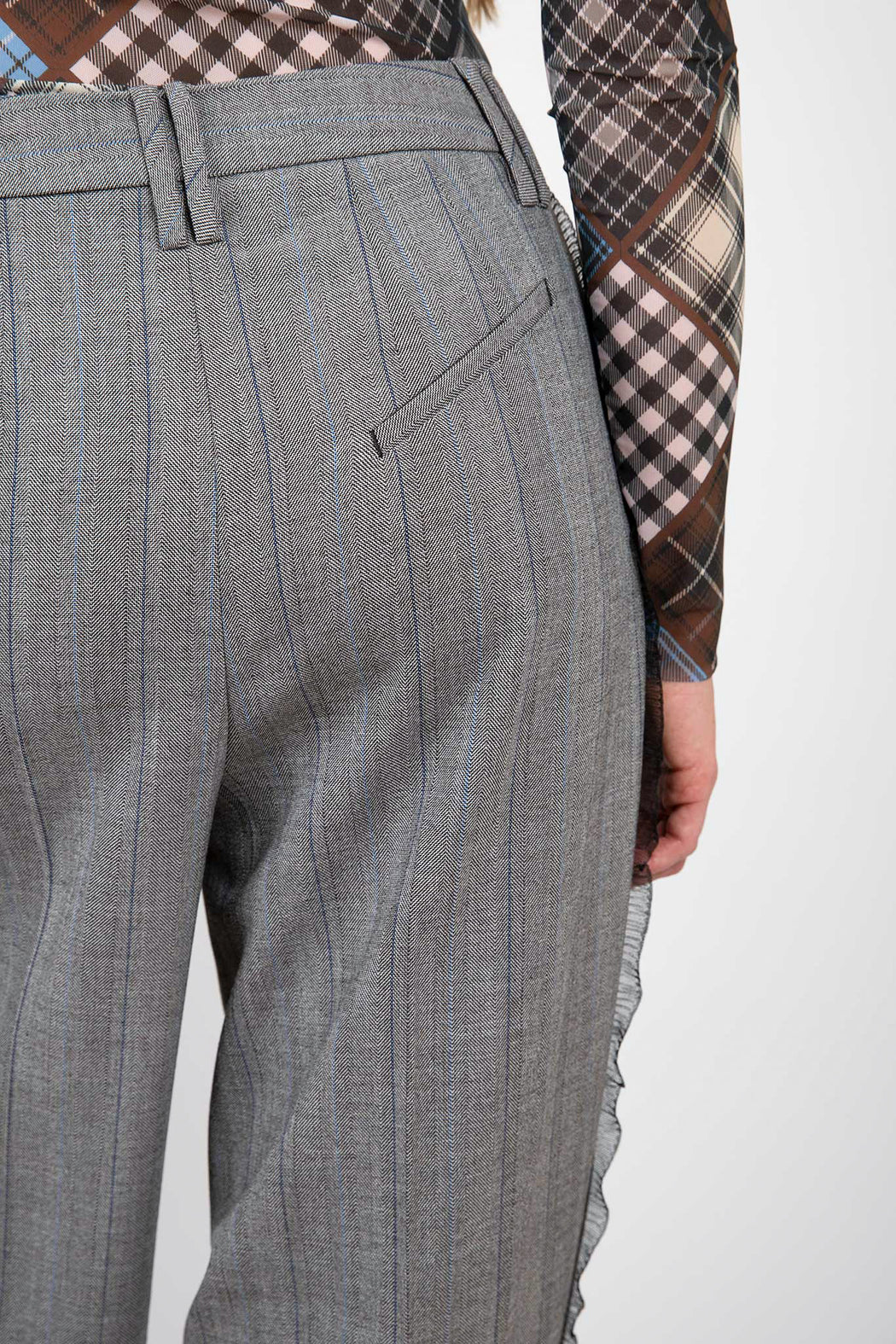 Ganni-Grey-Herringbone-Suiting-Pleated-Trousers-Frost-Gray
