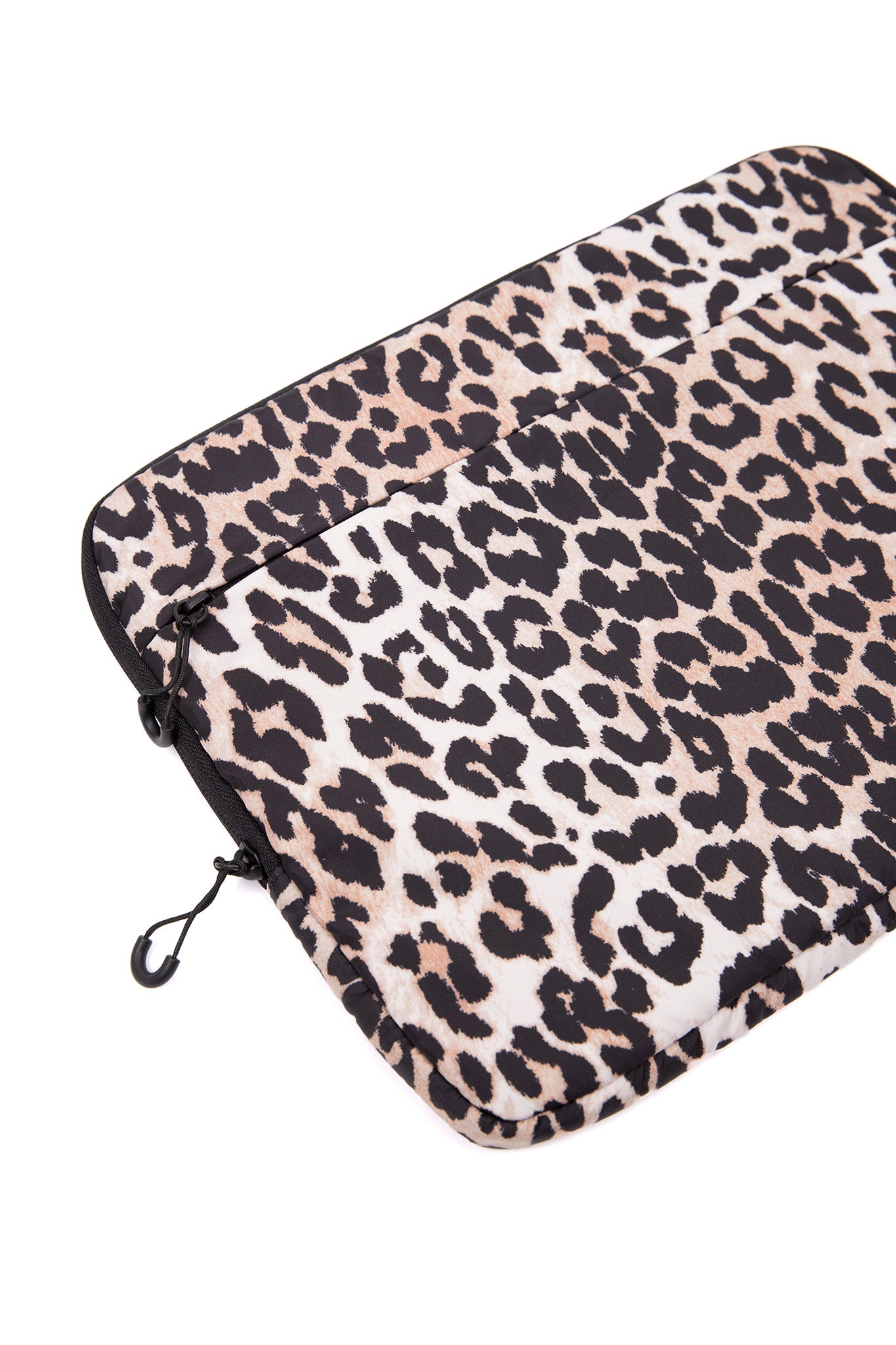 Ganni-Laptop-Sleeve-13-Leopard