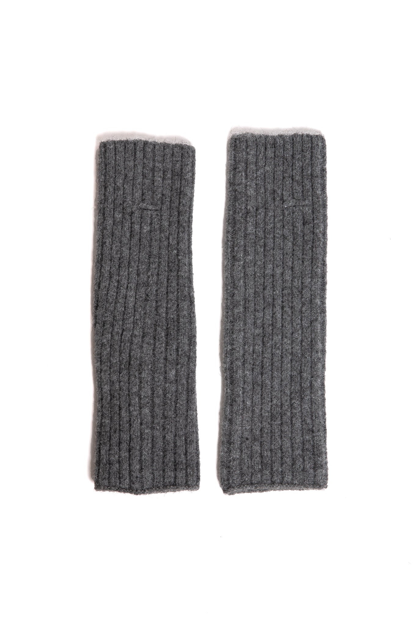 Lyla-Luxe-Arm-Warmers-Medium-Grey