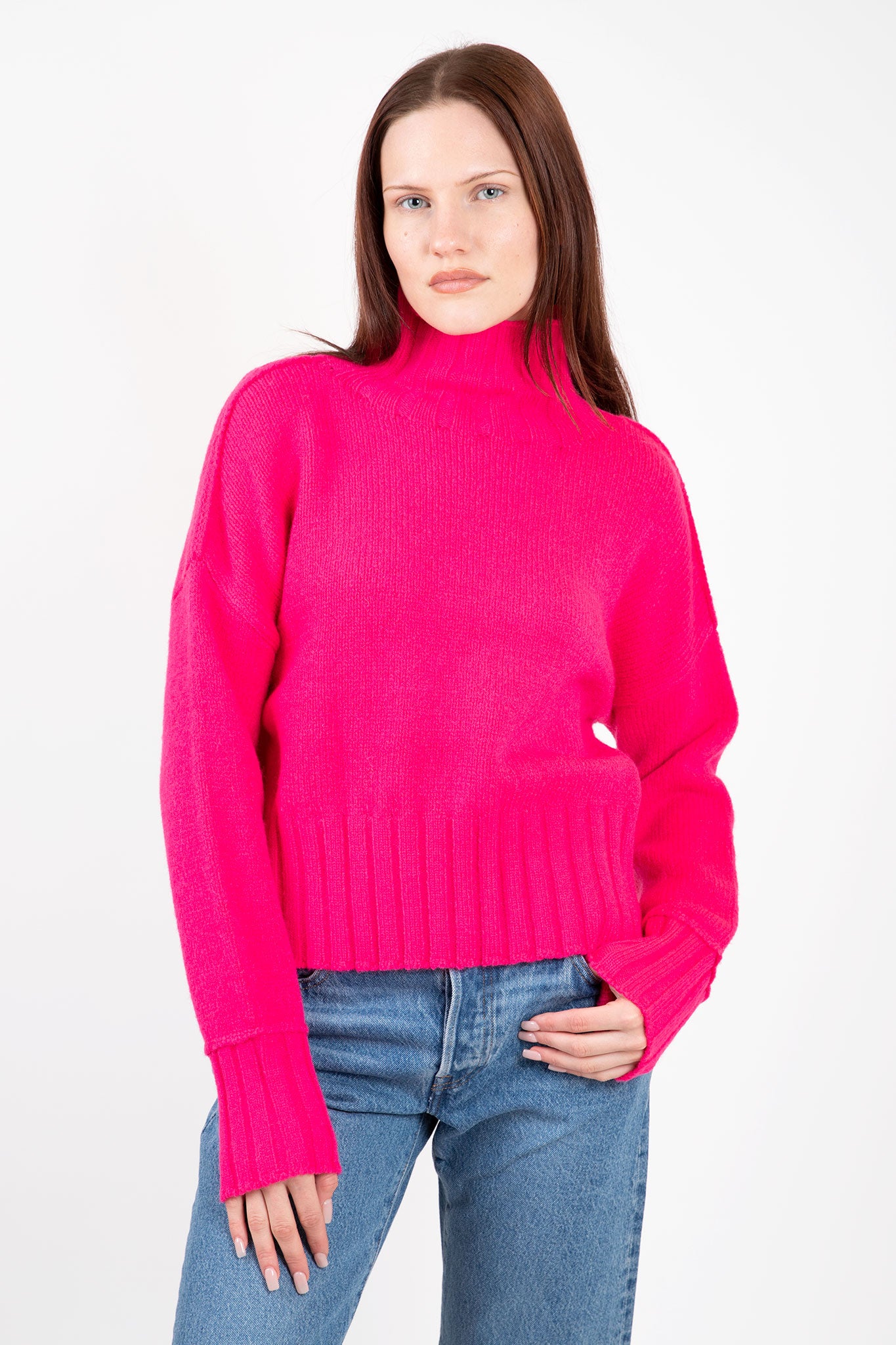 Lyla-Luxe-Calli-Turtleneck-Cherry