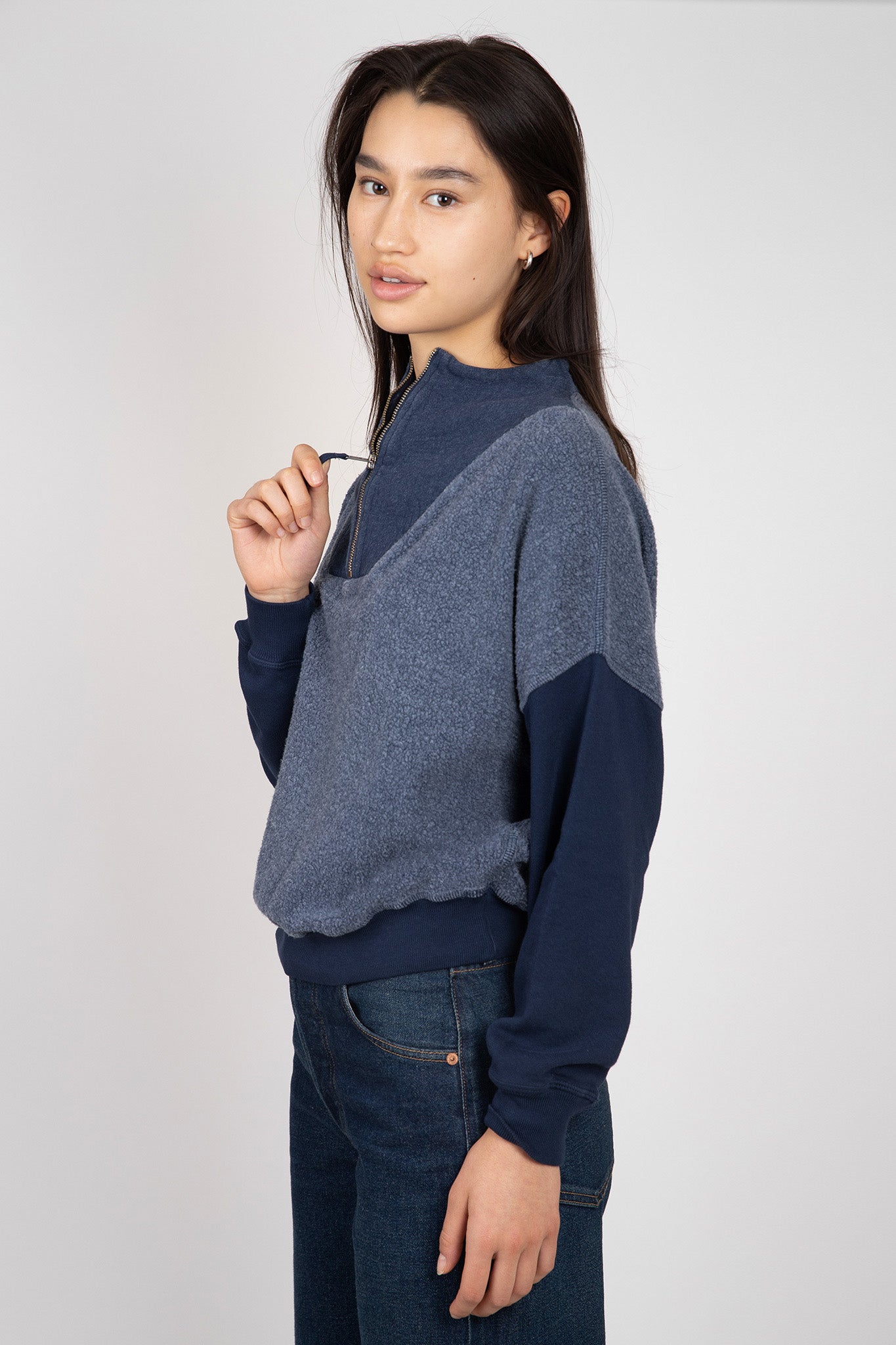 The-Great-The-Trail-Sweatshirt-Navy