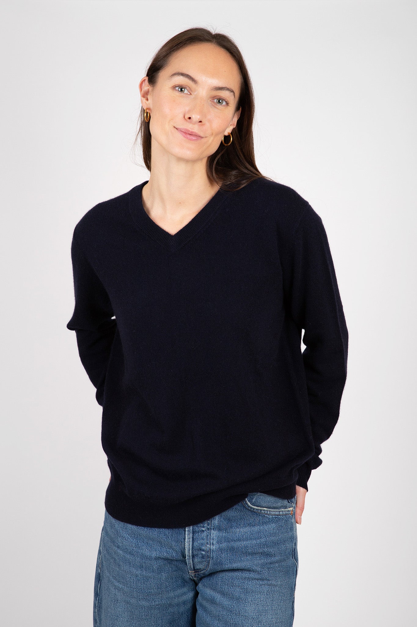 Velvet-Harmony-Cashmere-Sweater-Navy