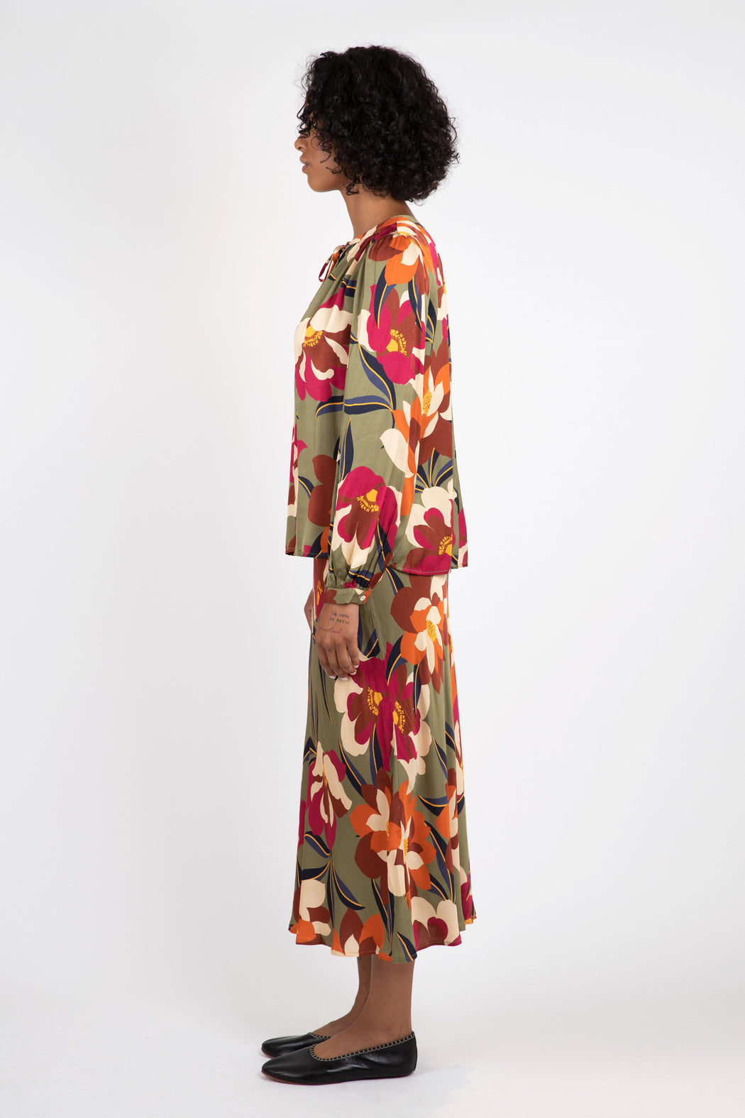 Velvet-Satin-Printed-Skirt-Hydrangea