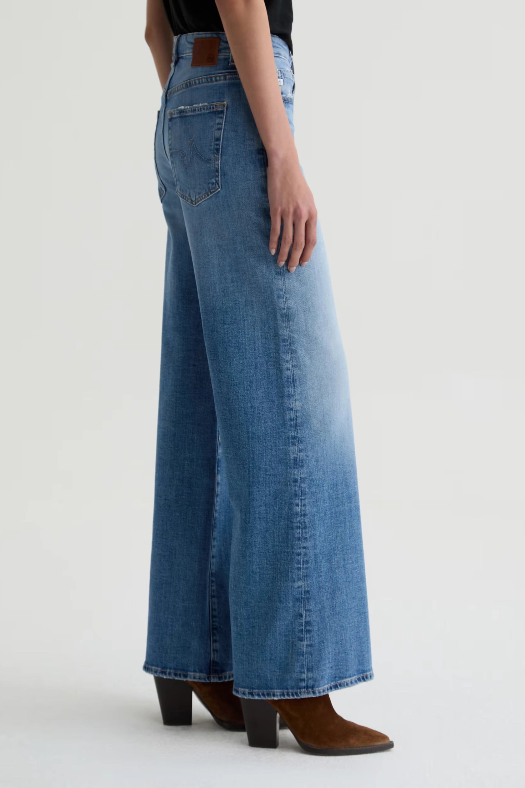 Saige Wide Leg Jean *coo Pants AG Jeans