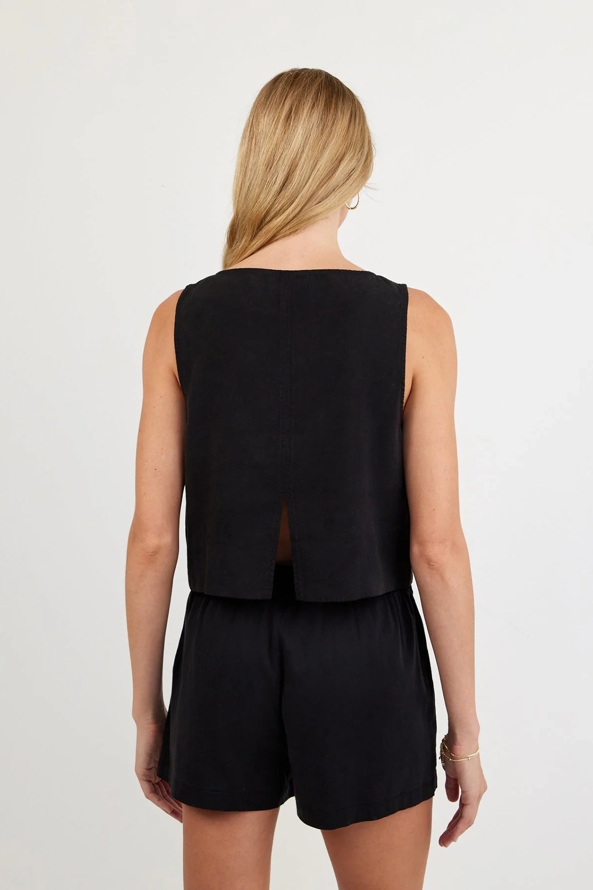 Sleeveless Boat Neck Split Back