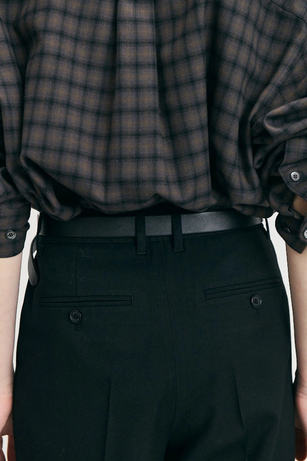 Pleated Semi-Wide Slacks Pants Dunst