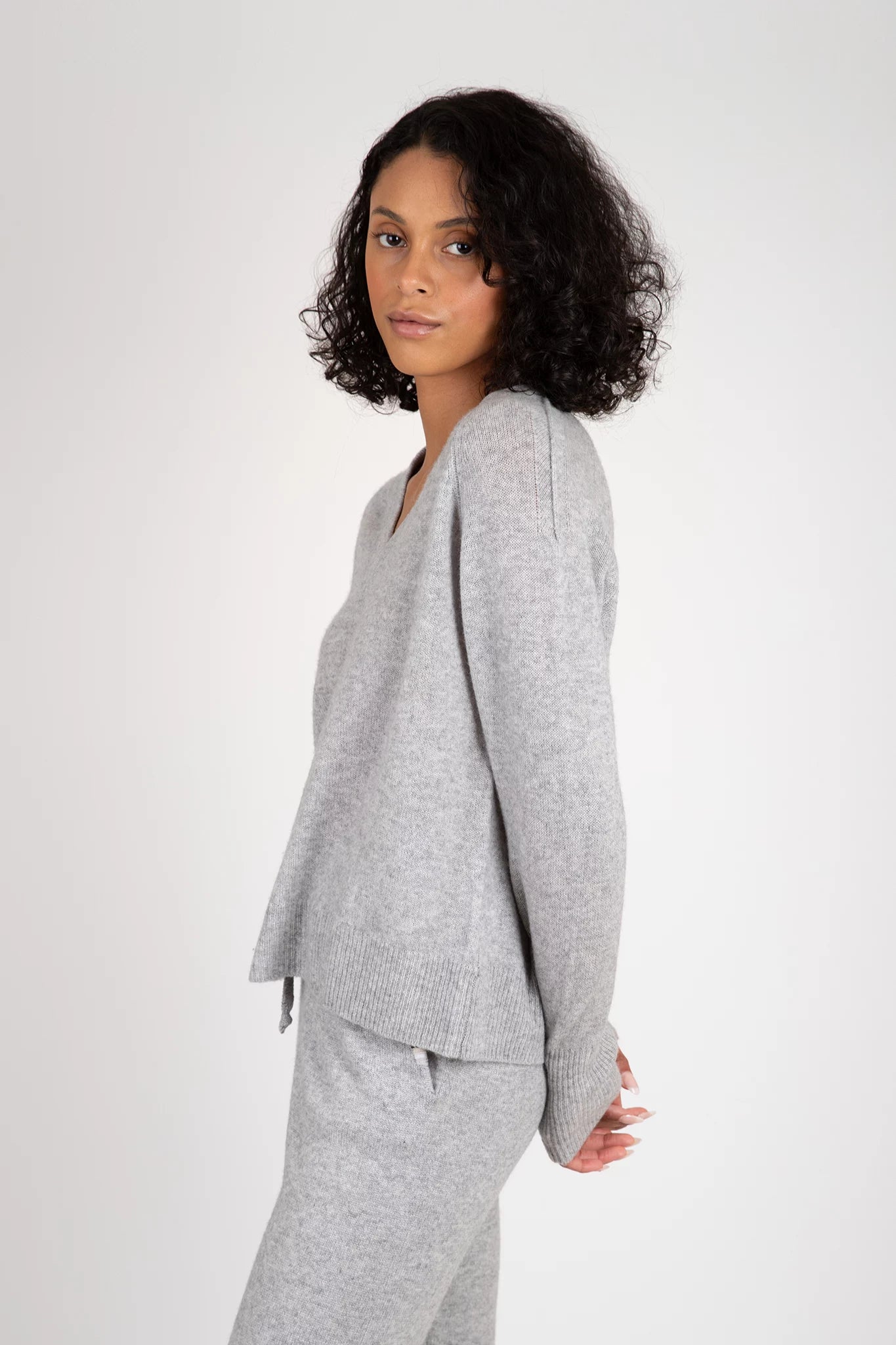 Sloane Cashmere V-Neck Sweaters &amp; Knits One Grey Day   