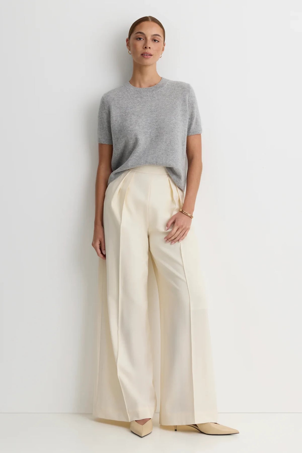 Kadri Cashmere Crew Tee Sweaters & Knits One Grey Day
