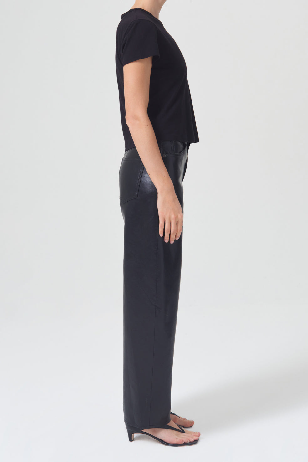 AGOLDE-Drew-Tee-Black