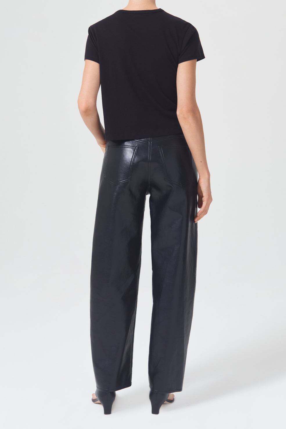 AGOLDE-Drew-Tee-Black