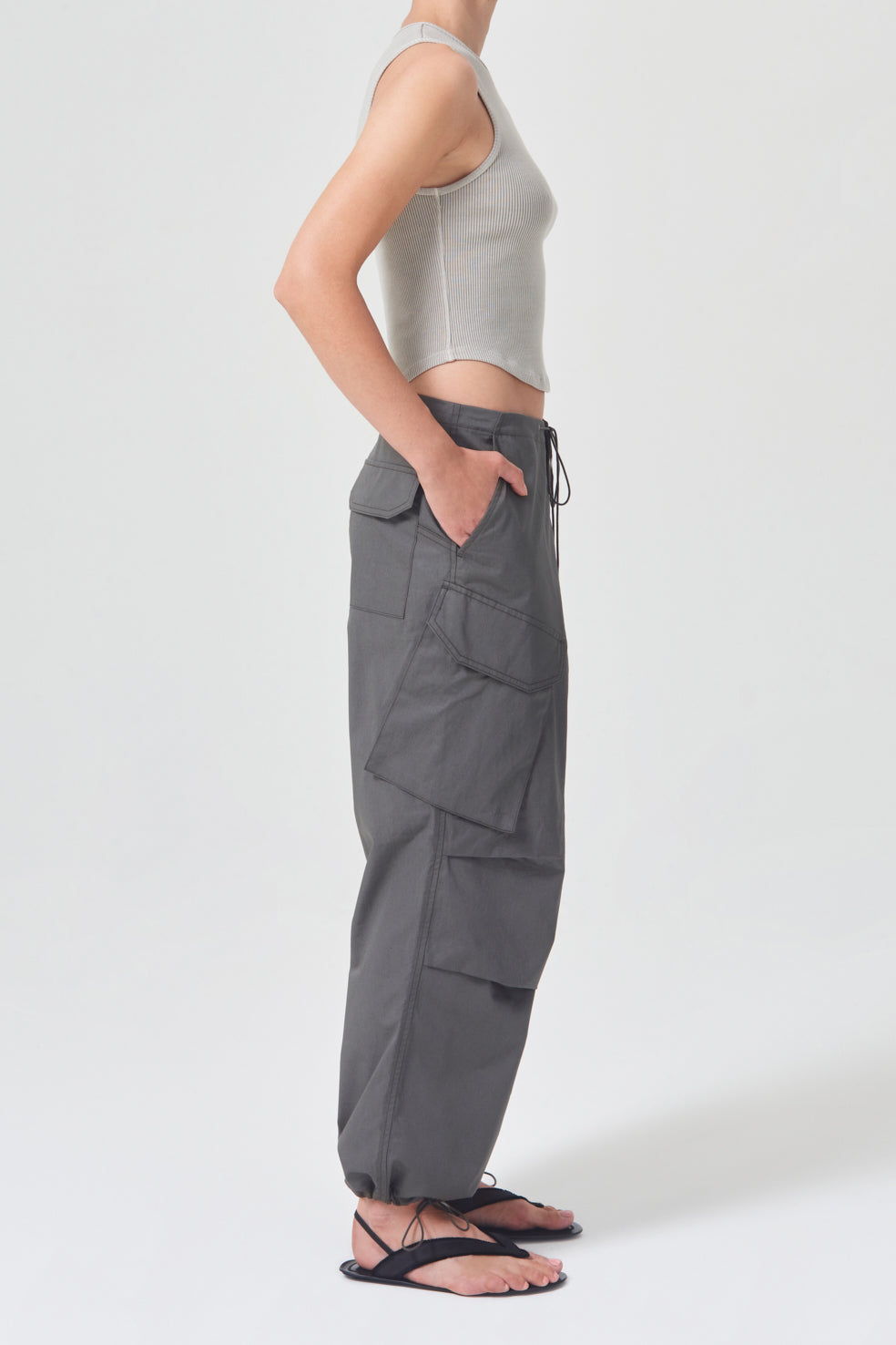 AGOLDE-Ginerva-Cargo-Pant-Caviar