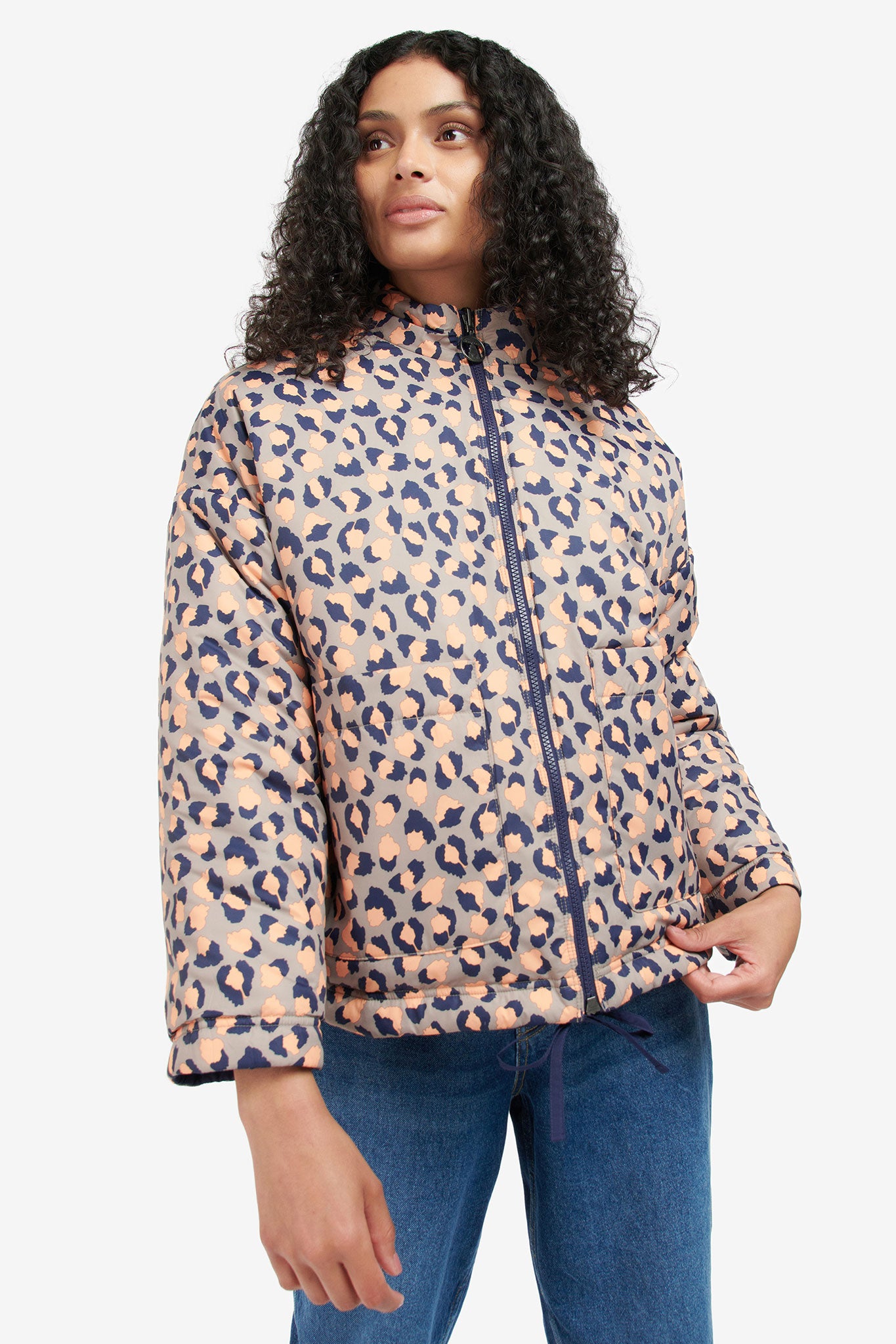 Barbour-Printed-Reversible-Apia-Quilted-Jacket-Eternal-Ink-Light-Trench-Starling-Print