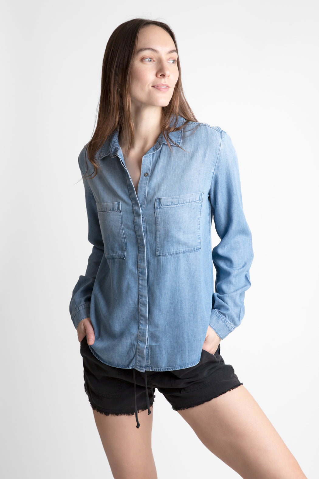 Bella-Dahl-Pismo-Two-Pocket-Top-Medium-Ombre-Wash