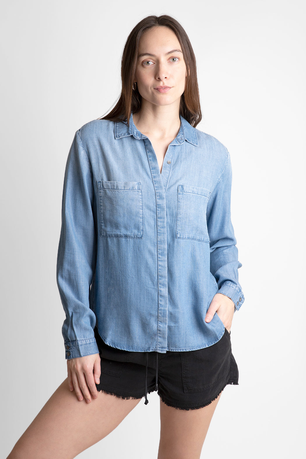 Bella-Dahl-Pismo-Two-Pocket-Top-Medium-Ombre-Wash