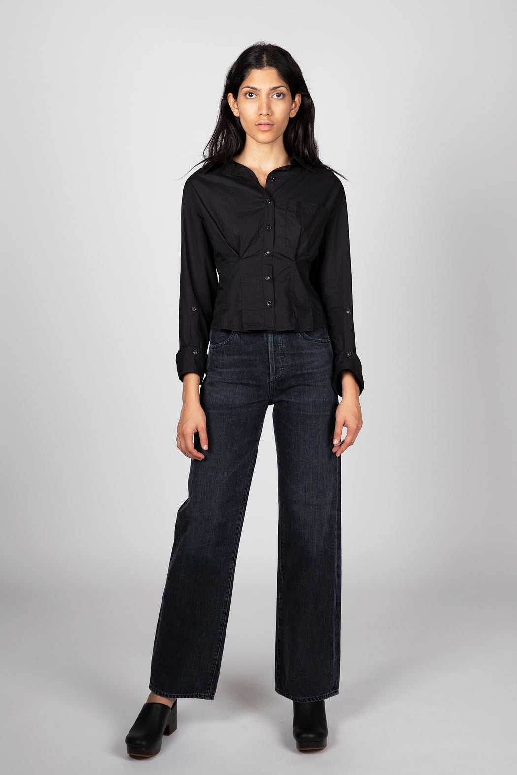 Citizens-of-Humanity-Annina-High-Rise-Wide-Leg-Fade-to-Black