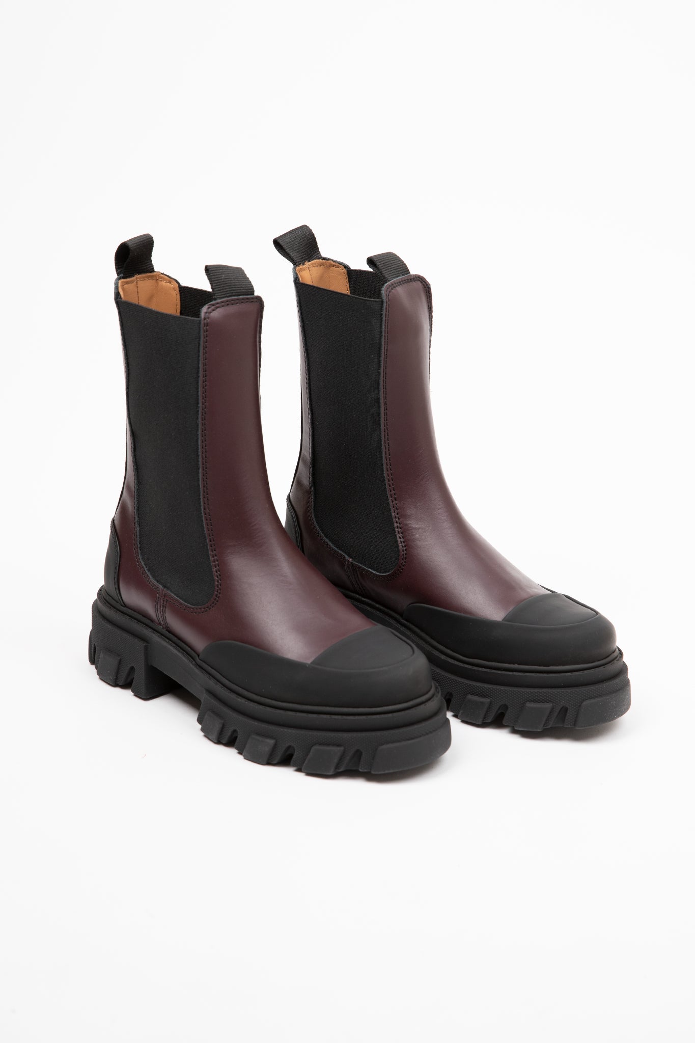    Ganni-Cleated-Mid-Chelsea-Boots-Burgundy