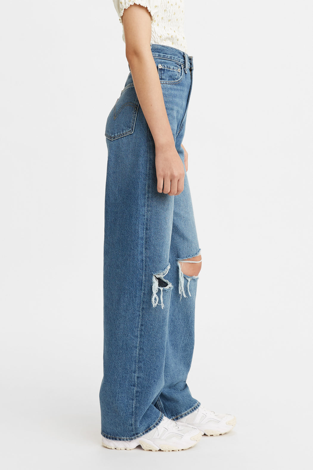 Levis-High-Loose-Jeans-Max-Out