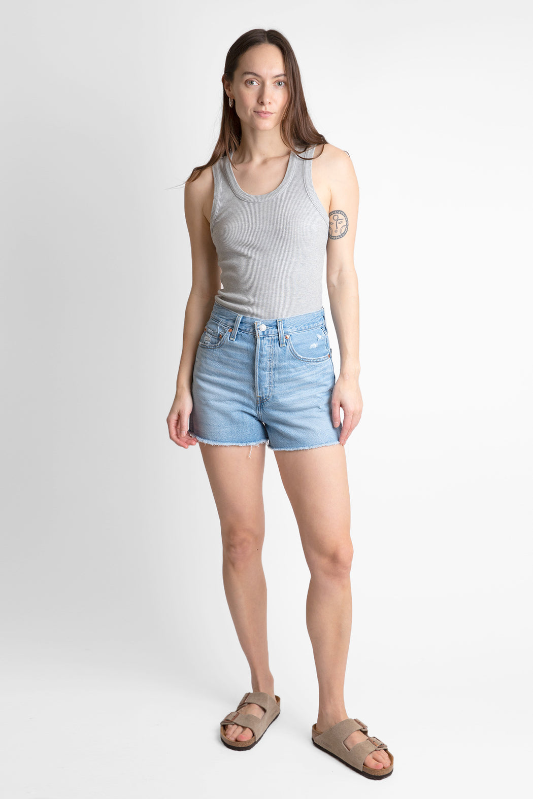   Levis-Ribcage-Shorts-Bernal-Frost