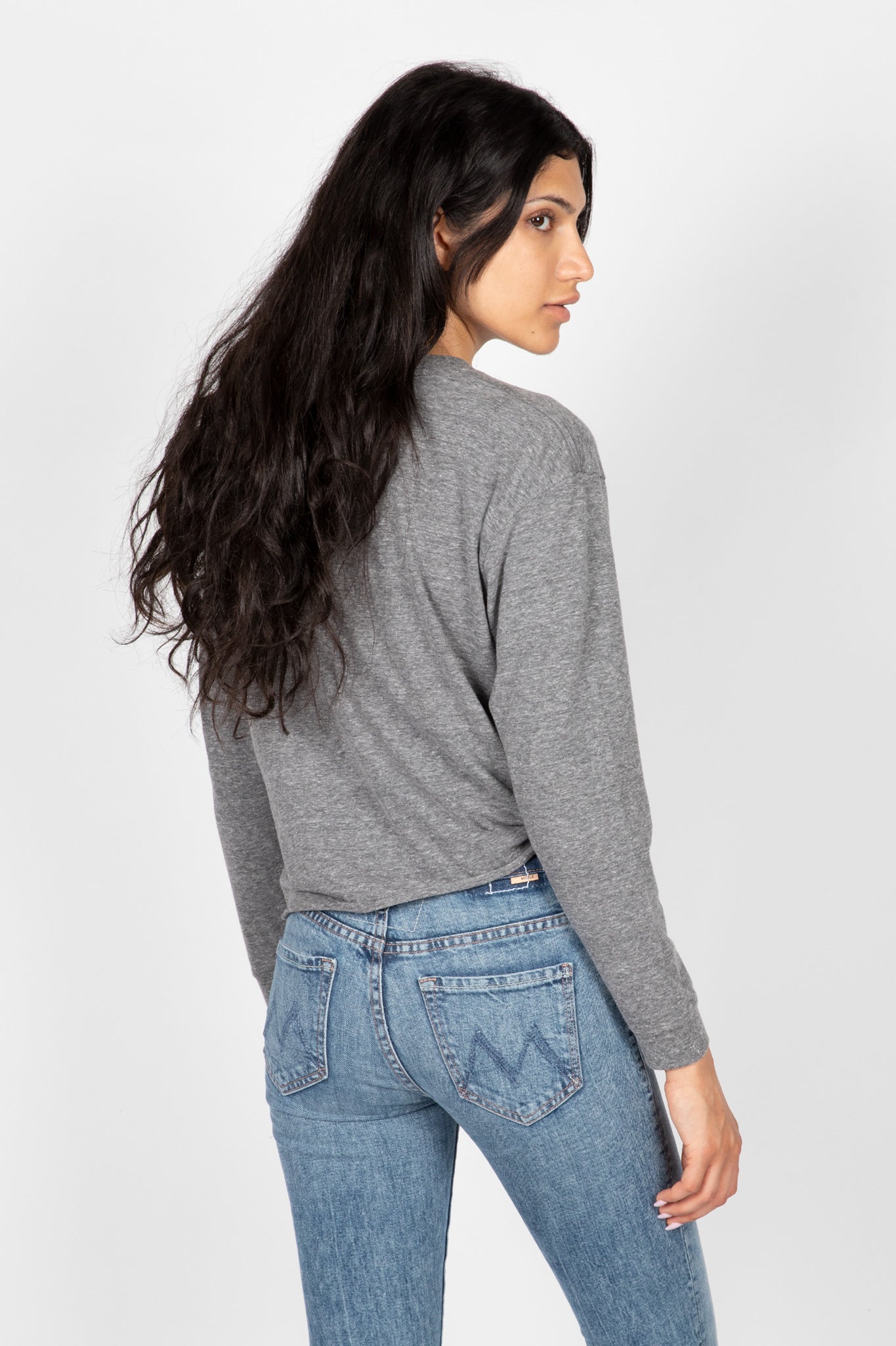 MOTHER-The-LS-Slouch-Cut-Off-Heather-Grey