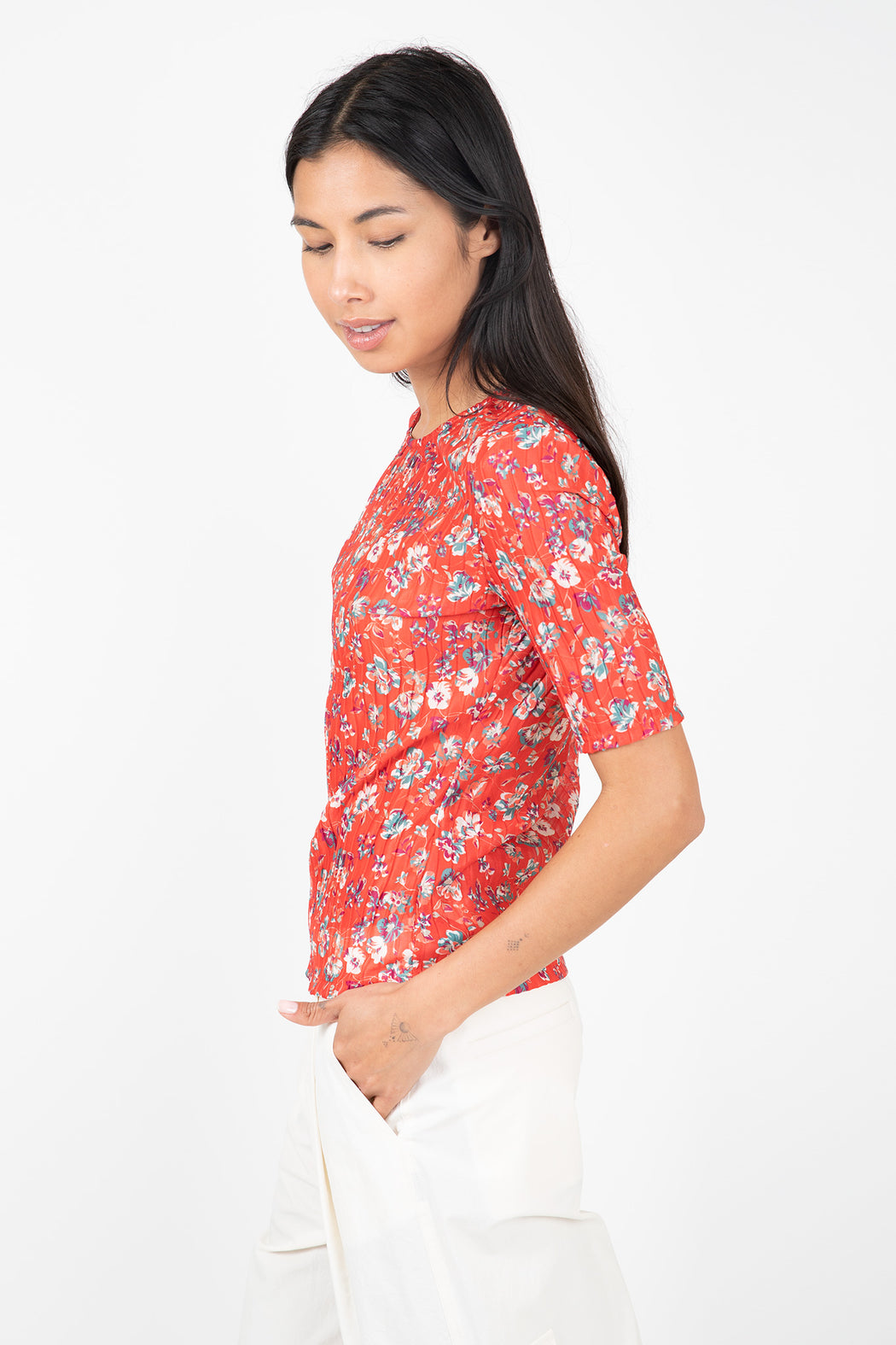 No-6-Carine-Top-Red-Wisteria